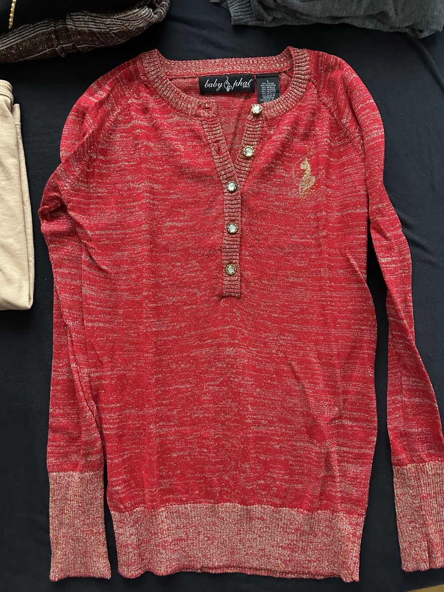 Top: babyphat henley top – Usato da Zürich venduto da del_2dkl