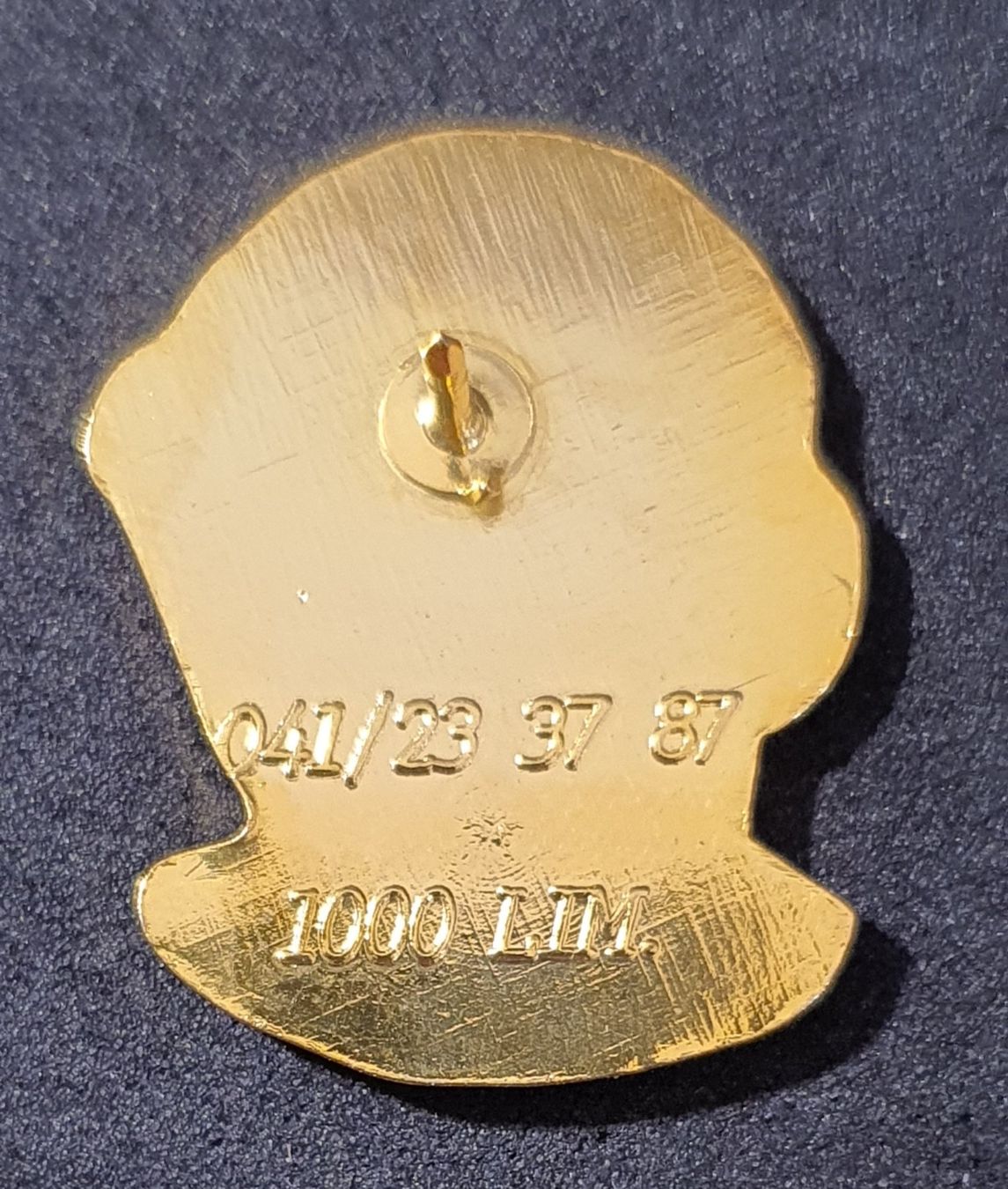 Placchette & Badge: CC931 - Pin muri + peter Kopf  1000 LIM. – Usato da Reinach BL venduto da Boston-Verkauf 2