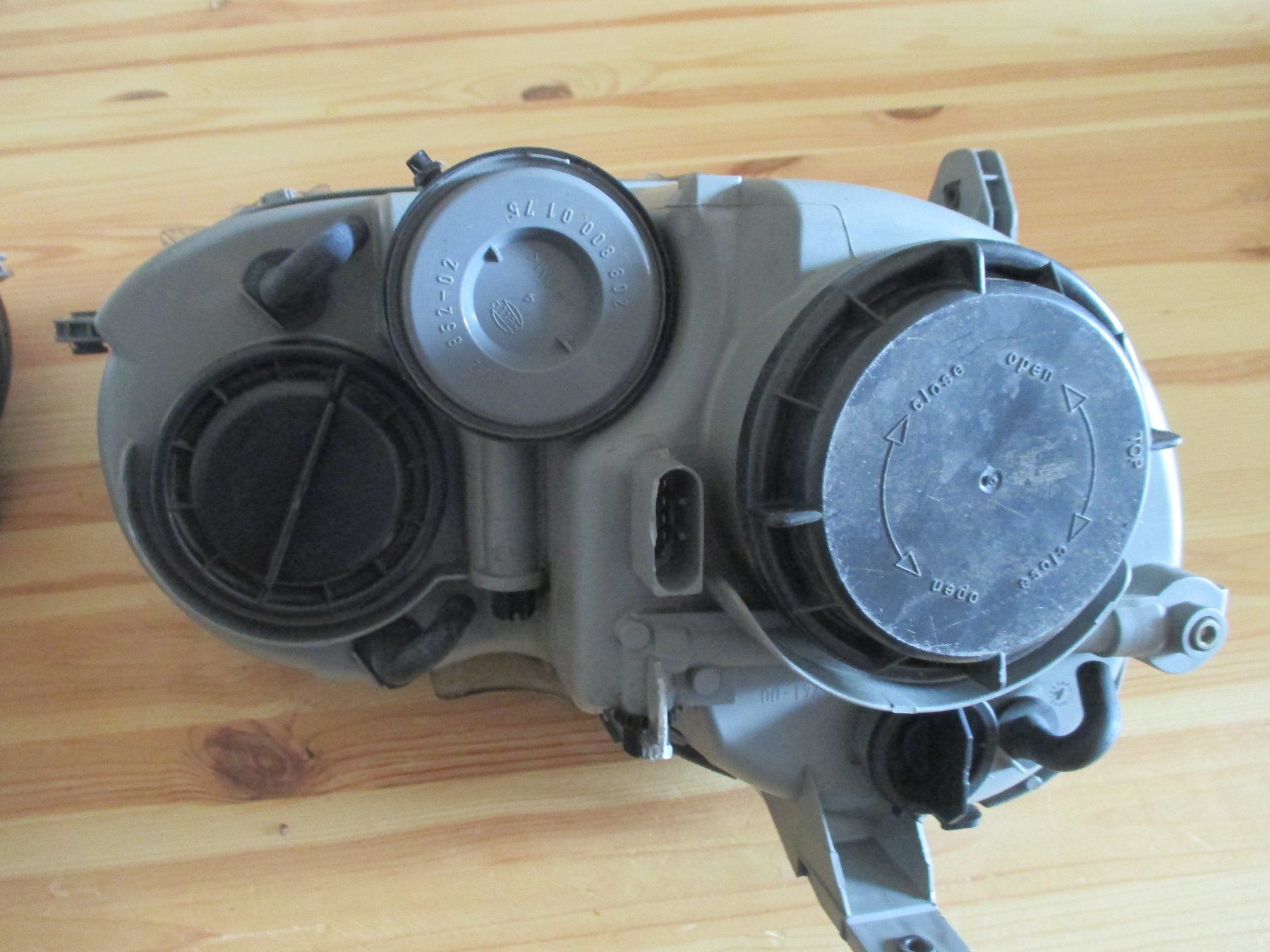 Hella Fari: Hauptscheinwerfer Mercedes CLK W209 – Difettoso da Breitenbach venduto da anti11 4
