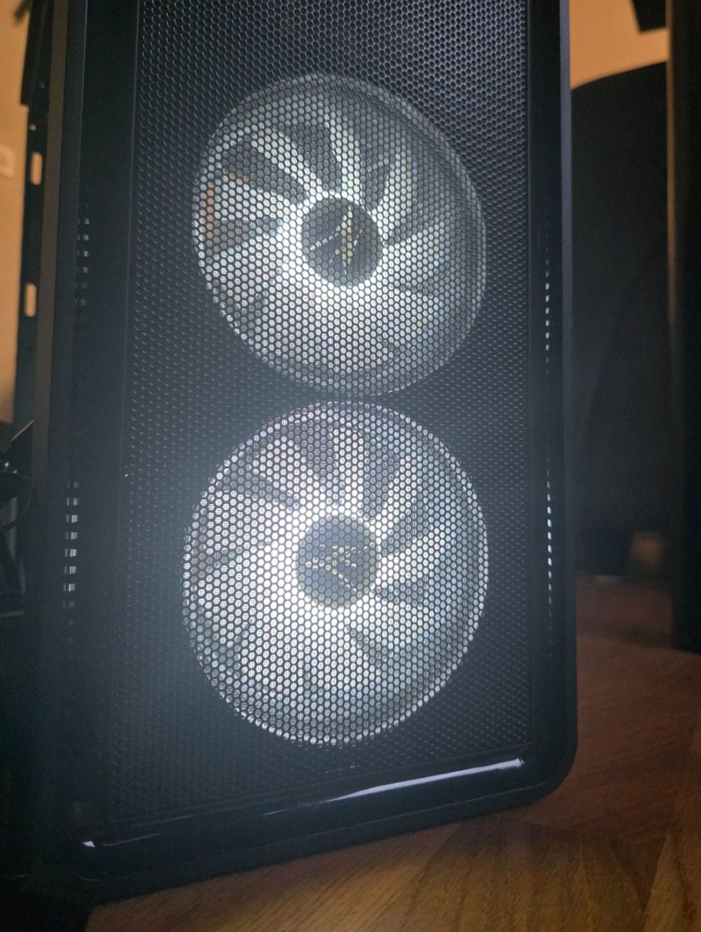 Custodie: PC-Gehäuse zalman mit Glasfront – Usato da Bern venduto da KavIndustries 1