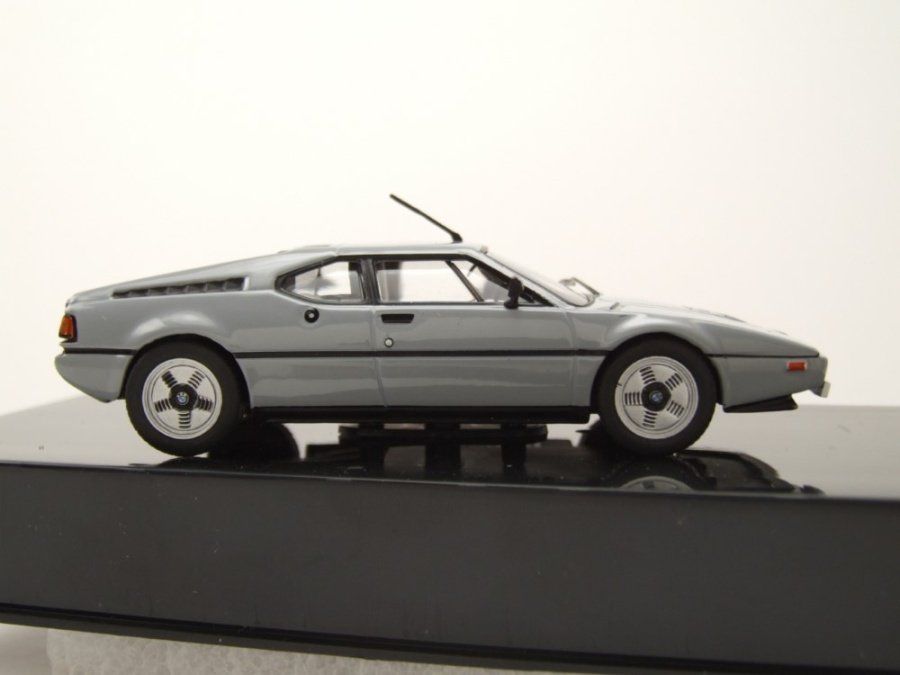 BMW Modellini d'auto: BMW M1 E26 1978-1981 grau                       1:43 von IXO – Nuovo e nell'imballaggio originale da Gerlafingen venduto da espero88 6