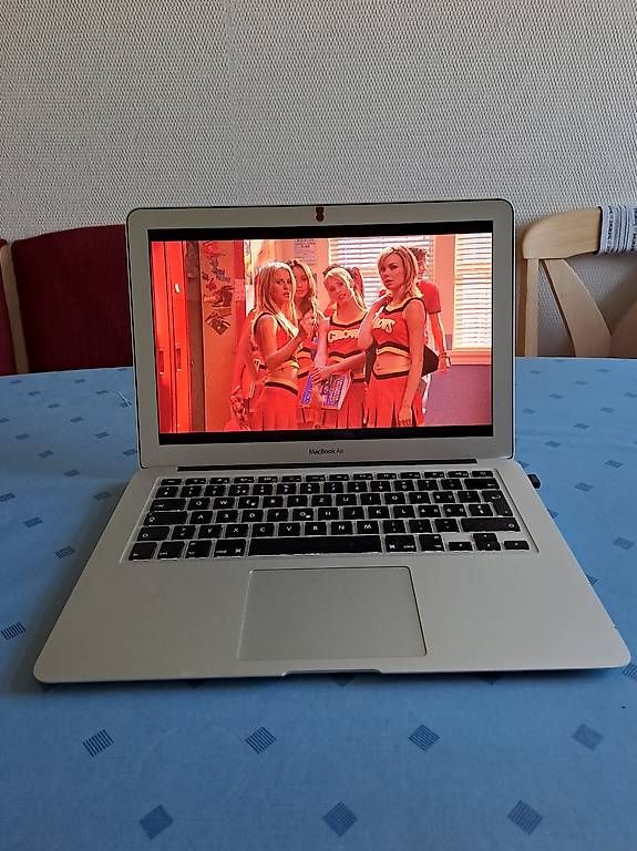 Apple Notebook: Macbook Air 13.3 Zoll – Usato da Muttenz venduto da Nabe