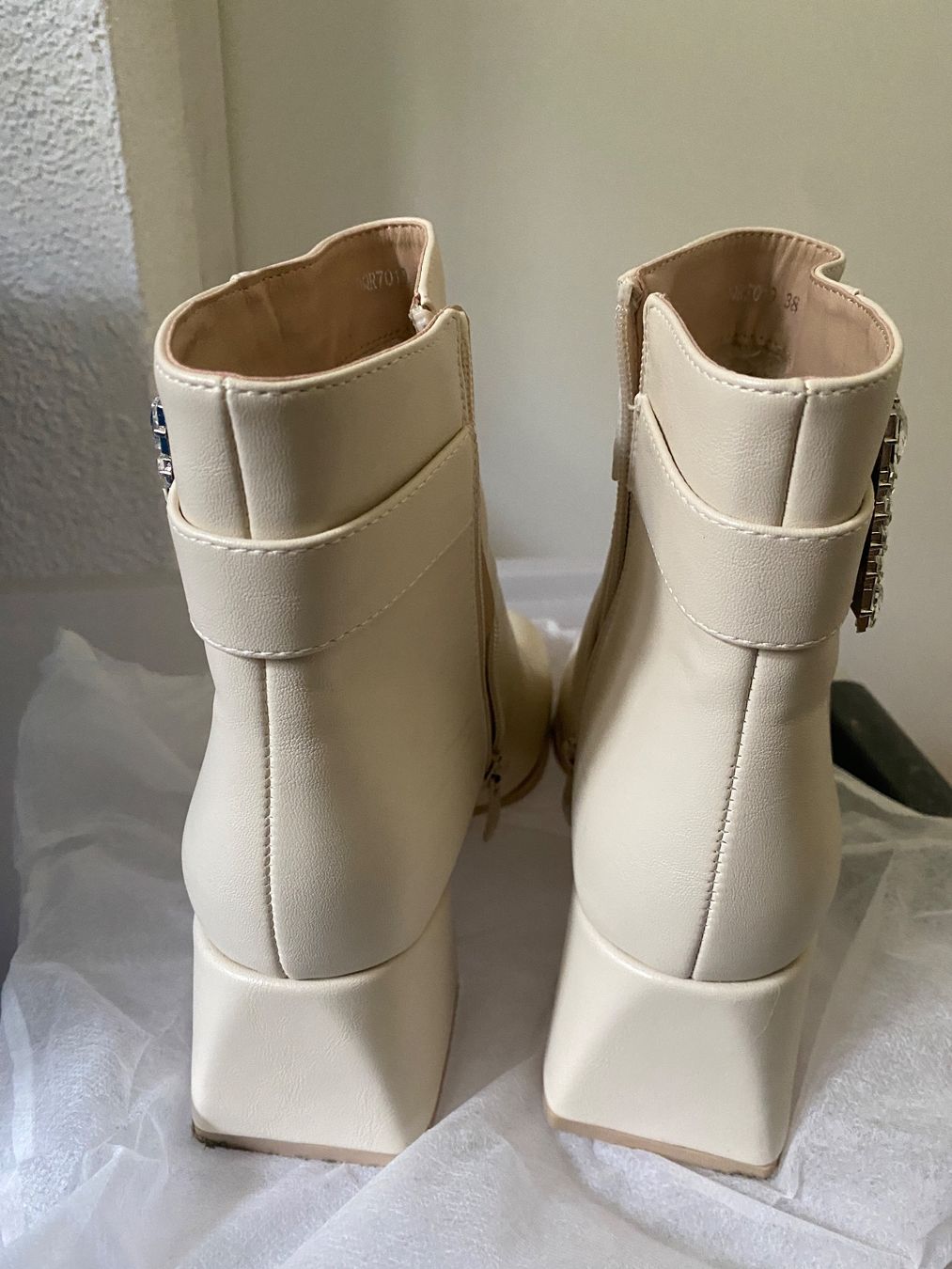 Scarpe da donna: Stiefeletten 38 – Nuovo (secondo la descrizione) da Liestal venduto da marieugenia 1