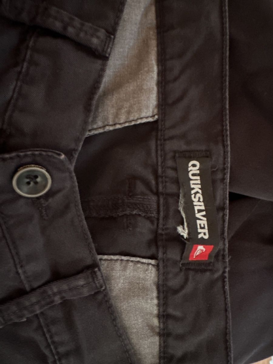 Quiksilver Pantaloni: Quiksilver Hose einfache Bundweite 47cm schwarz  – Usato da Wald AR venduto da sar_x867 2