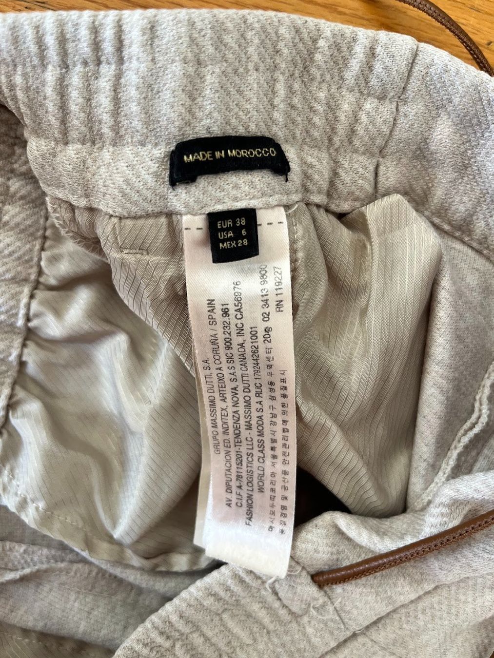 Massimo Dutti Pantaloni: Massimo Dutti Jogger-Hose hellgrau – Gr. 38 – Usato da Kilchberg ZH venduto da sentiera 5
