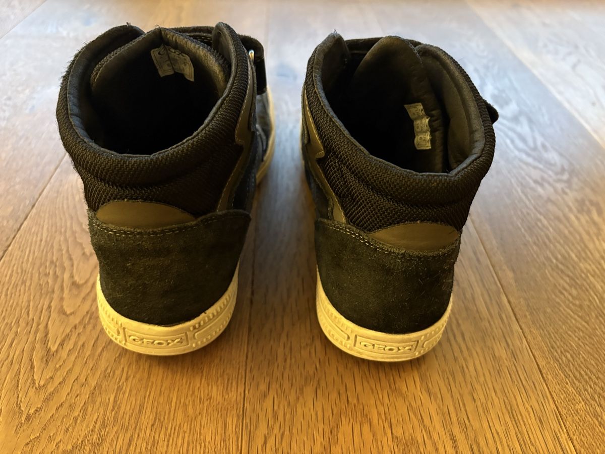 Geox Scarpe per ragazzi: Schuhe Geox, 39, schwarz – Usato da Horgen venduto da Rafnaf 3