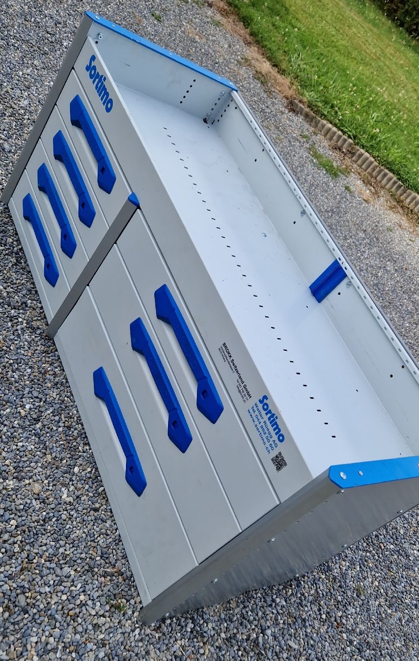 Regale: Meuble à tiroirs SORTIMO pour véhicule  – Gebraucht aus St. Ursen von cpi23