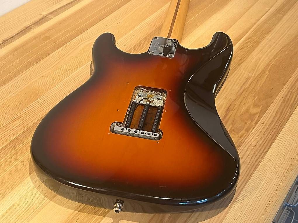Strumenti musicali: Guitare électrique Fender Stratocaster 1997 – Usato da lausanne venduto da nymee123 3