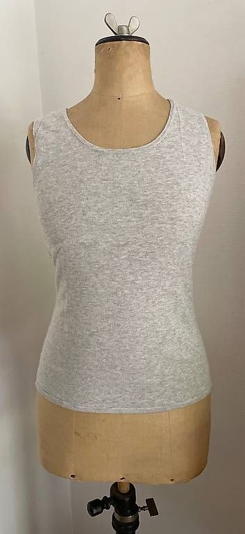 Top: Top repeat  S – Usato da Luzern venduto da labouche78