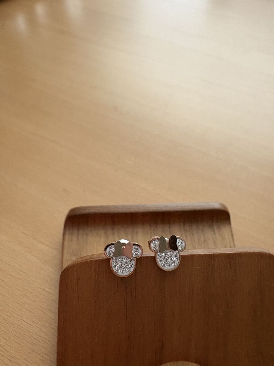 Orecchini pendenti & Orecchini a lobo: Disney Minnie Mouse boucles d'oreilles – Usato da Monts-de-Corsier venduto da mon_rp2m