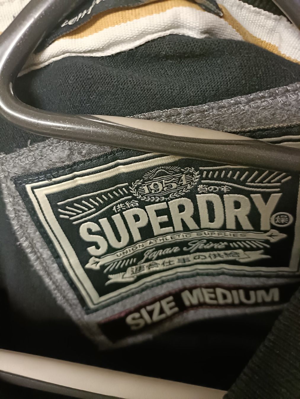 Maglioni & Felpe: Superdry Pullover Grösse M – Usato da Würenlos venduto da getskill 1
