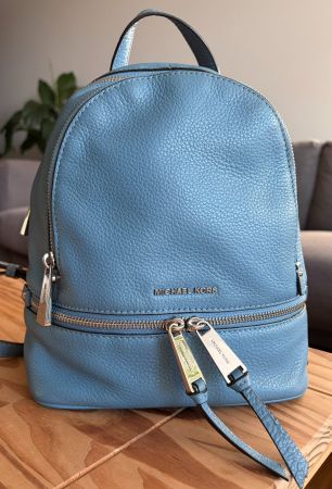 Michael Kors RHEA ZIP BACK PACK - Blau LDR