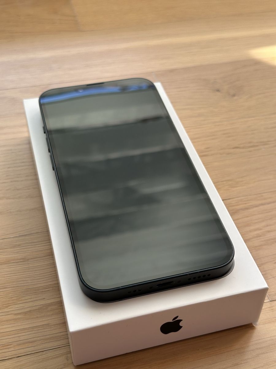 Apple iPhone 14 - Midnight - 128GB (Gebraucht) in Strengelbach für