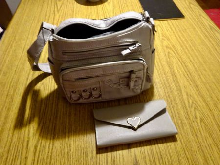 Damen Schultertasche und Portemonnaie !