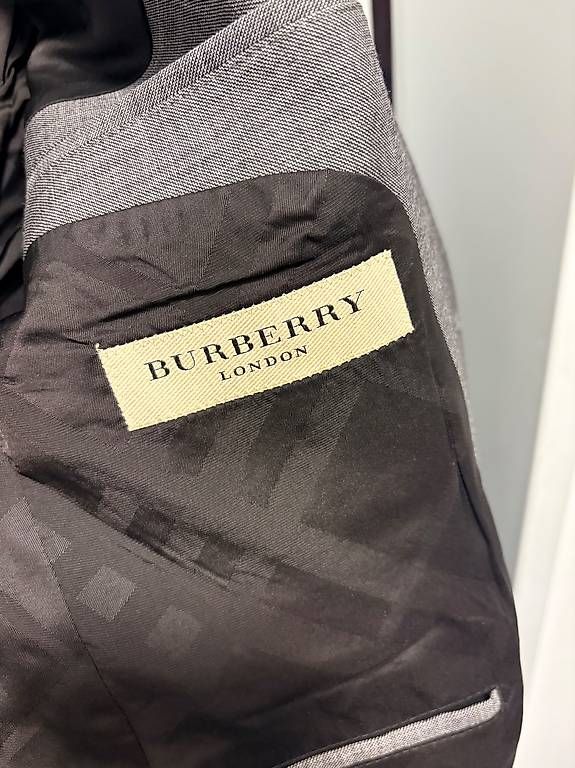 Burberry Giacche: Blazer (Anzug) Burberry – Usato da Zürich venduto da bamby19 2