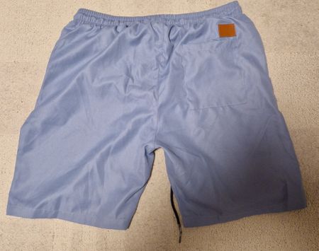 Sommer-Shorts, hellblau, Gr. L – perfekt für den Sommer!