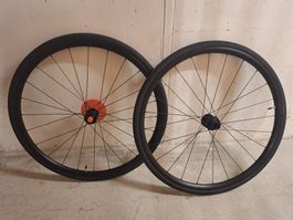 Bontrager Paradigm 23 TLR disc Laufradsatz