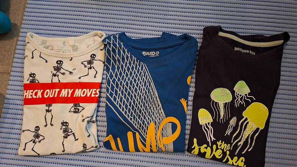 Lotti & Set di vestiti: Kleiderpaket, Shirts, Junge,  Grösse 128 – Nuovo (secondo la descrizione) da Oftringen venduto da januarloch 3