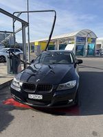 BMW 318 i Bj 2011 Schalter Limousine