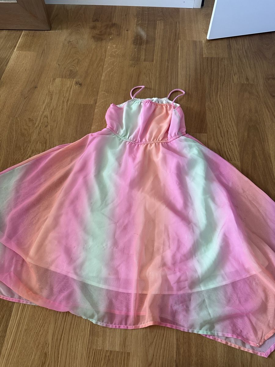 H&M Vestiti & Gonne: Sommer Kleid 128 – Usato da Hochdorf venduto da lefaho