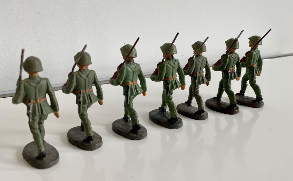 7x Spielzeugfiguren Elastolin Wehrmacht WWII 5