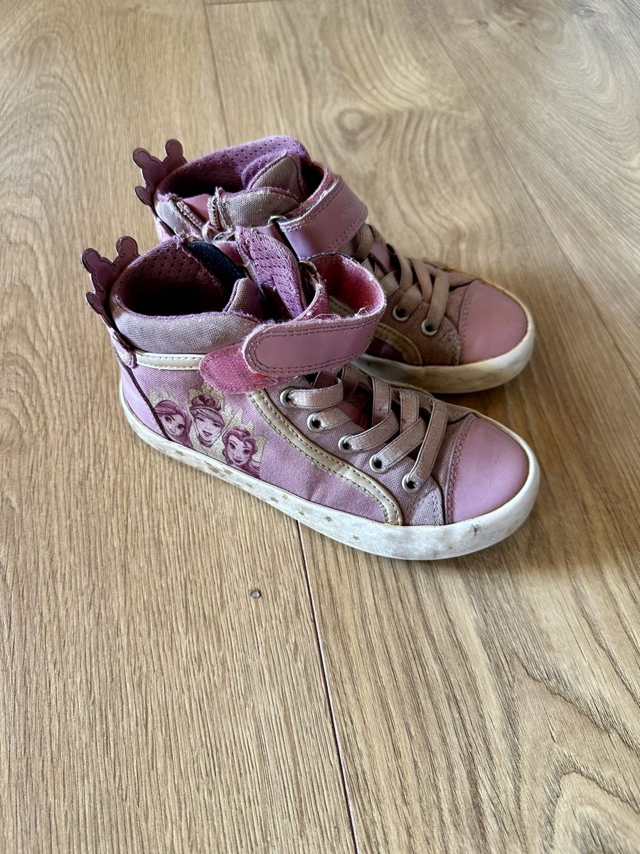 Geox Scarpe per ragazze: GEOX Mädchen Sneakers Gr. 29 – Usato da Winterthur venduto da fcg_q8t5