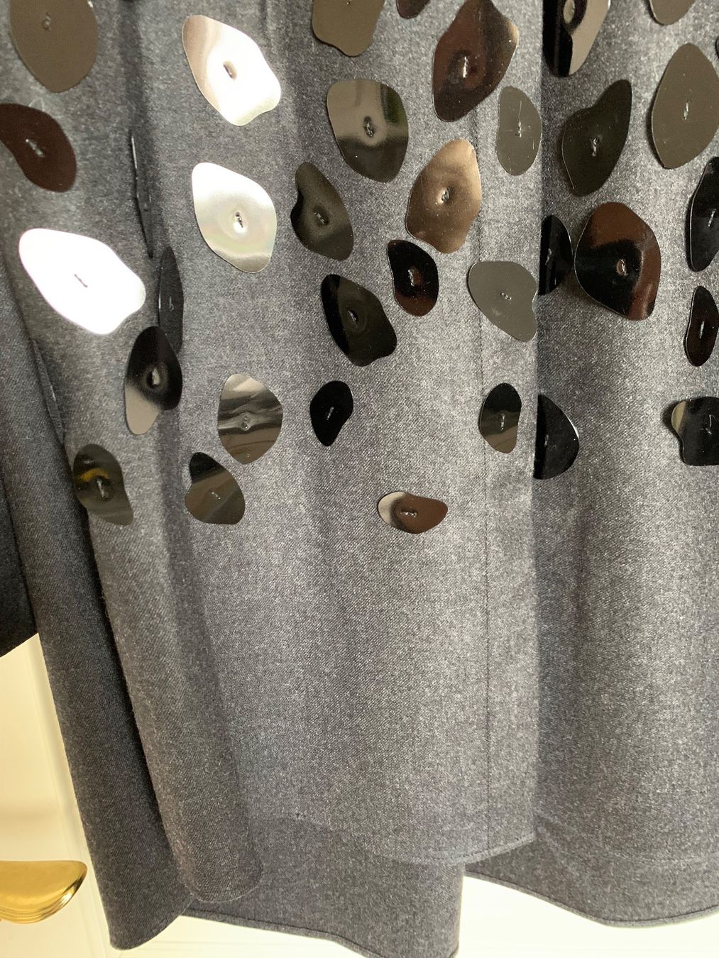 Akris Camicette: Eye catching embellished blouse Akris Punto – Nuovo (secondo la descrizione) da Sankt Gallen venduto da DDDAAA 2