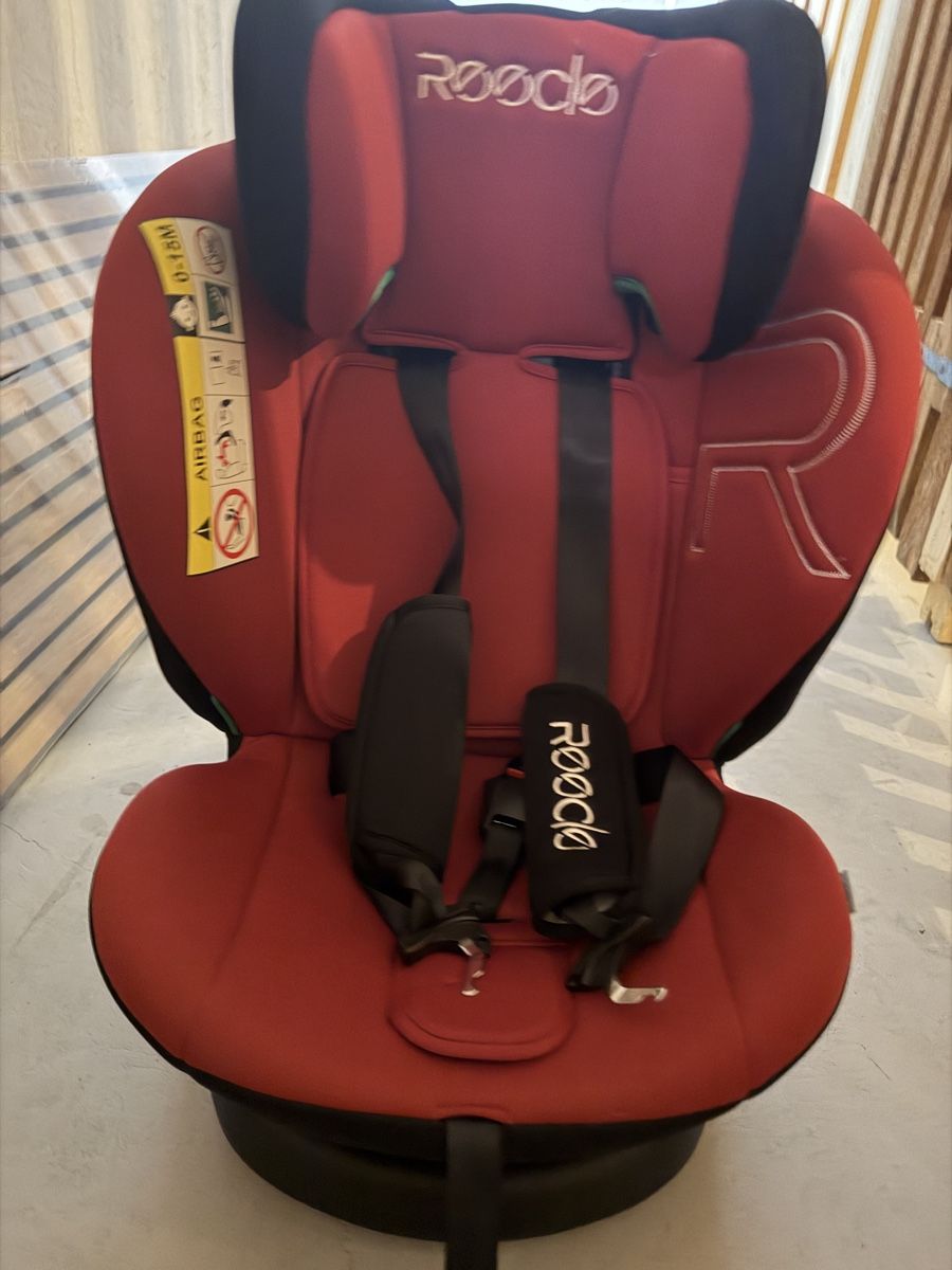 Seggiolini per auto: Auto Kindersitz Isofix – Usato da schaffhausen venduto da jonuzi