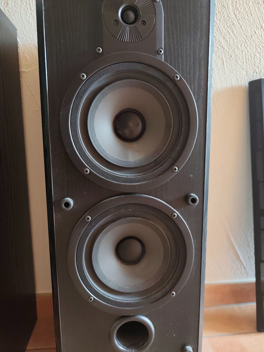 Bowers & Wilkins Lautsprecher: B&W V203 Boxen – Gebraucht aus Schachen LU von Gerggi 3
