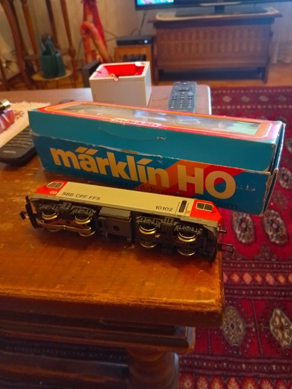 Märklin Modellini di ferrovie: Une Rail 2000 grise – Usato da yverdon-les-bains venduto da polochristophe 1