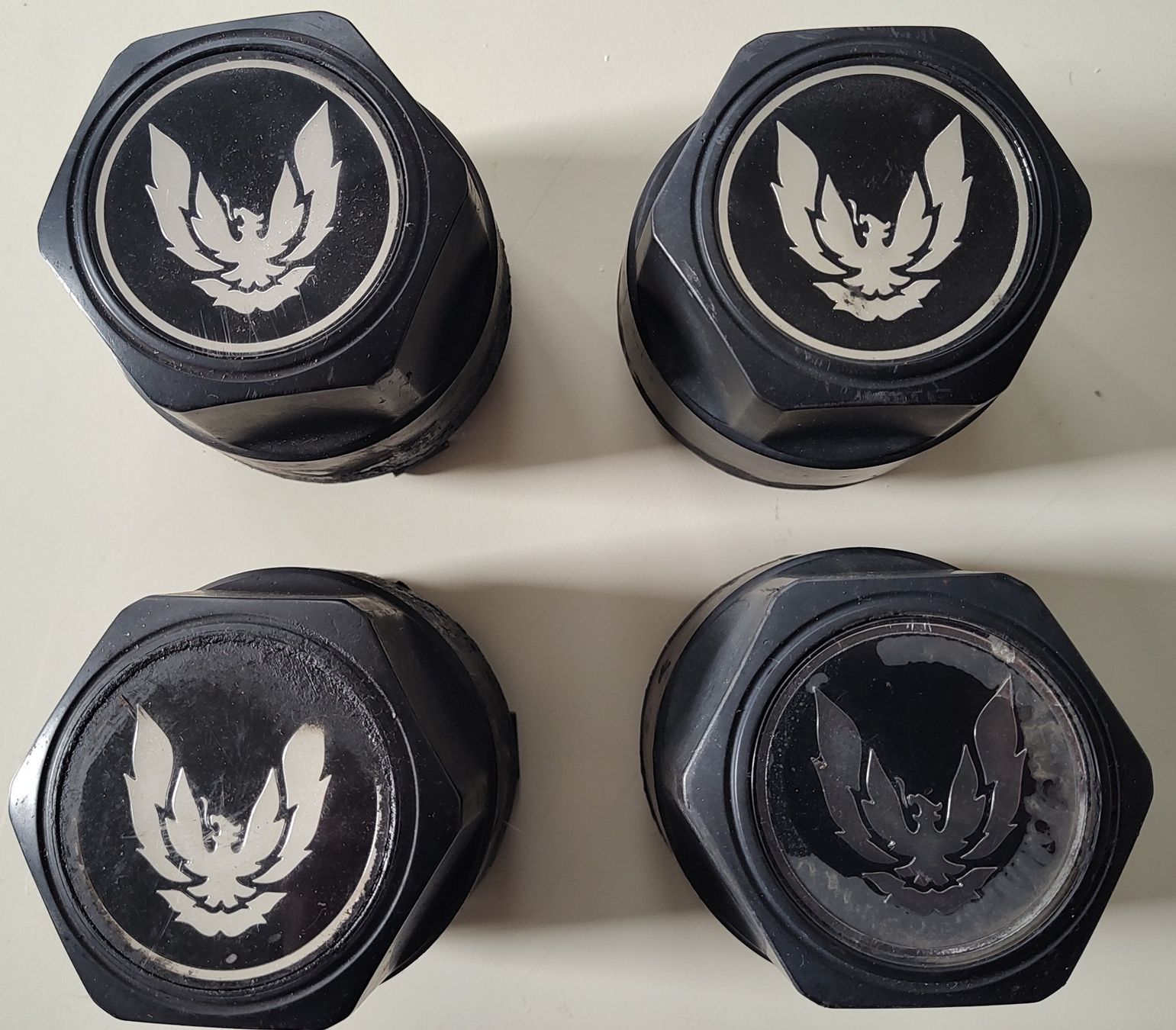 Tutti pezzi di ricambio auto: Radnabendeckel Pontiac Firebird 82-92 – Usato da Bözberg venduto da Cruisinglion 1
