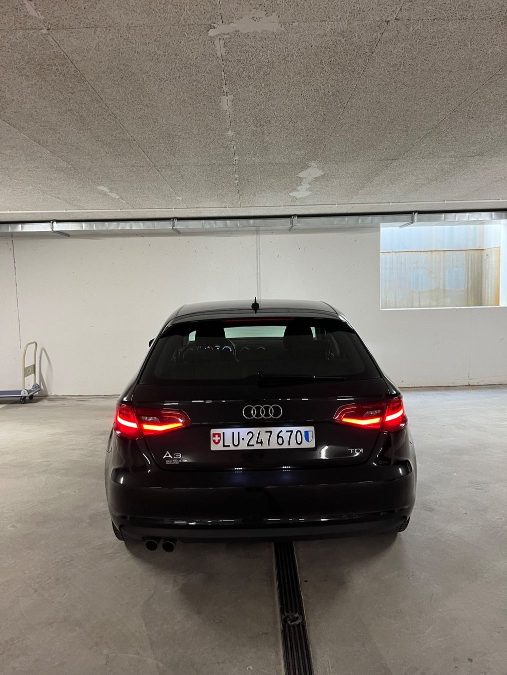 Audi Automobili: Audi A3 2.0 TDI Sportback – Usato da Pfeffikon LU venduto da brundowntown 4
