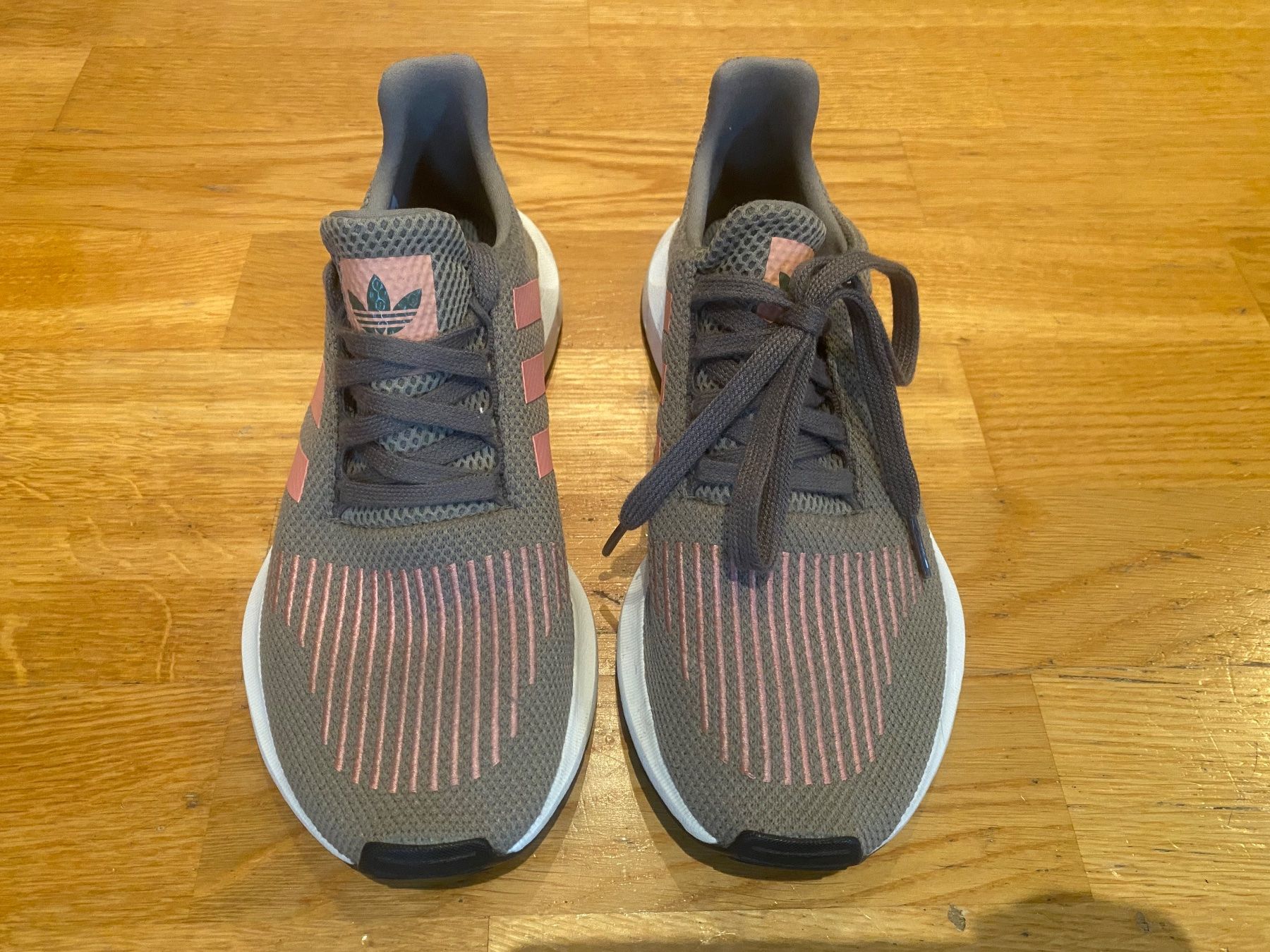 Adidas Scarpe da donna: Adidas swift run – Usato da Zürich venduto da Fabienne059 1