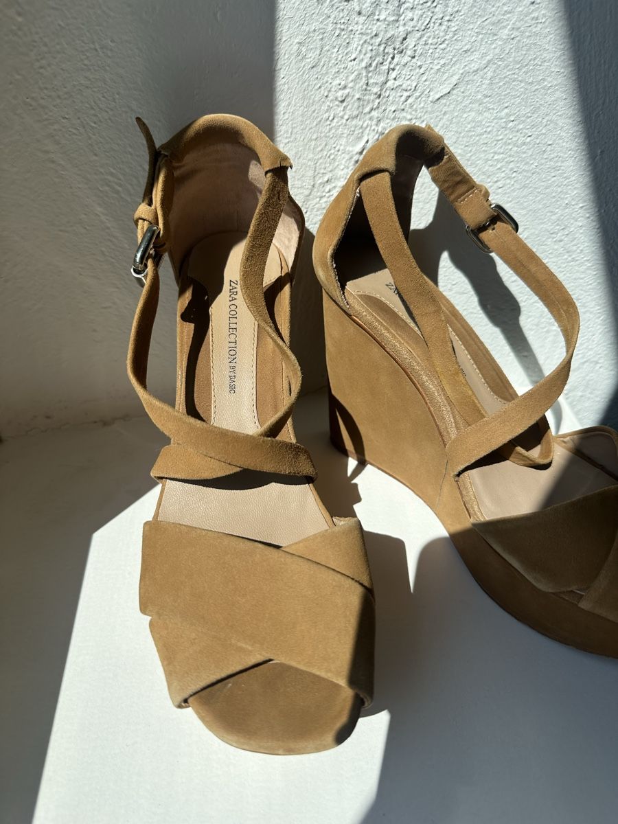 Zara Scarpe da donna: ZARA brown suede platform heels size 39 – Usato da Uster venduto da Monika_OB 1