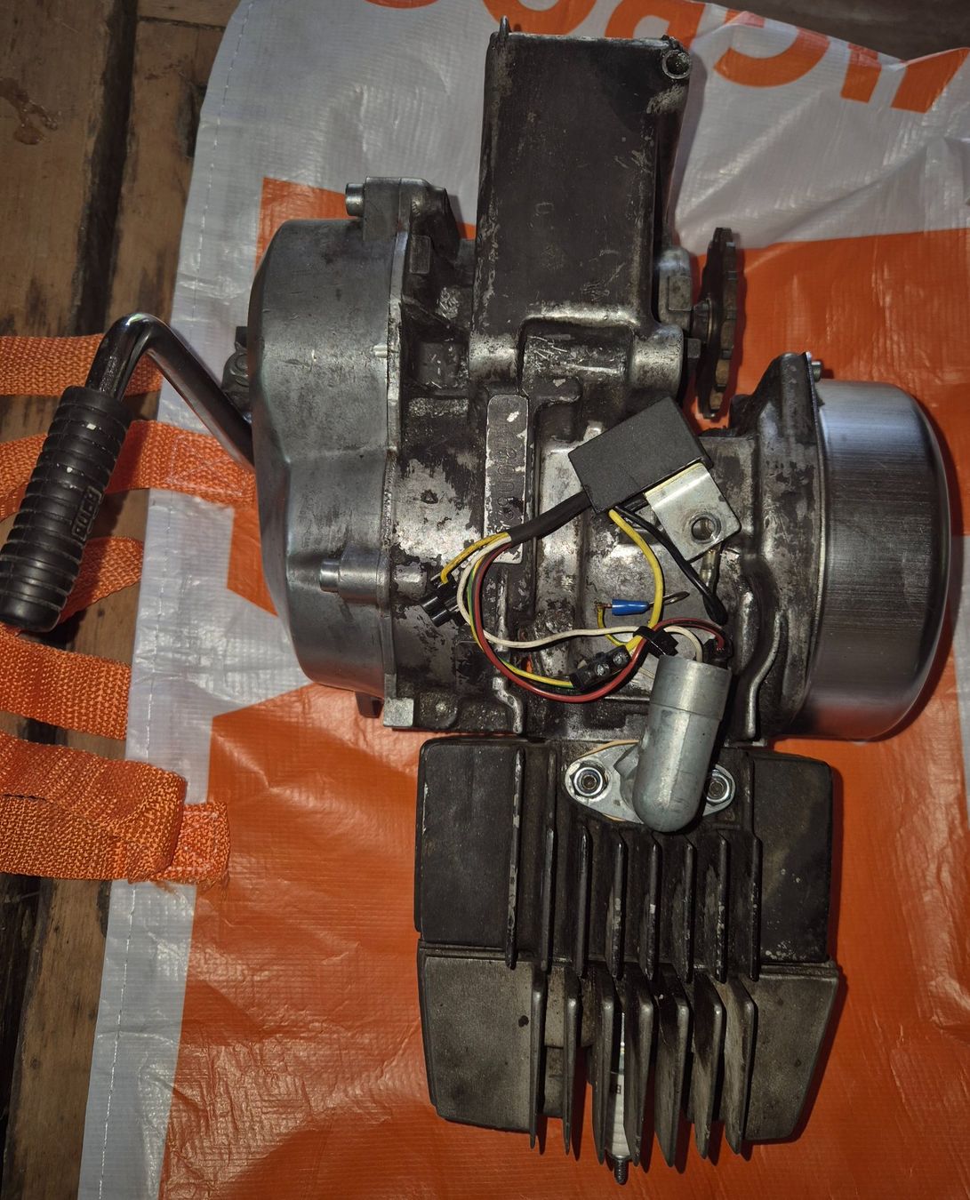 Puch Motori: Puch Maxi Kickstart Motor E50 – Usato da Brunnen venduto da Zick0 4