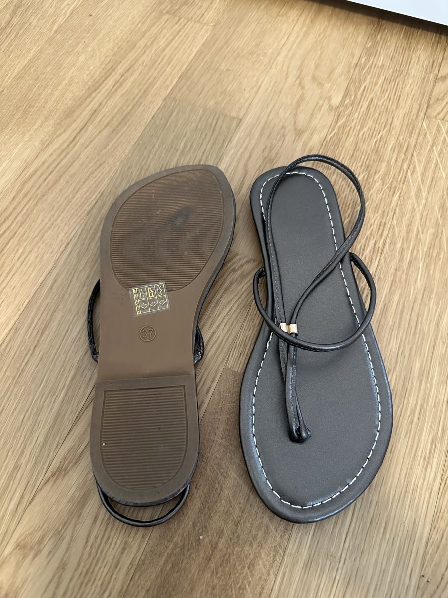 Damenschuhe: Sandale silbergrau Gr. 37 – Neu (gemäss Beschreibung) aus Ermatingen von nic_x2tf 2