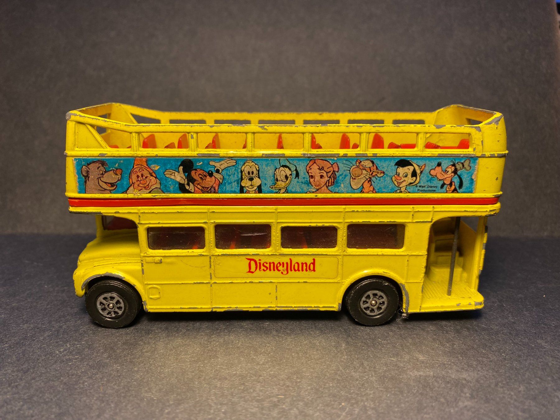 Corgi Toys Modellautos: London Bus Routemaster Disneyland – Gebraucht aus Spiez von Mlandcruiser 4