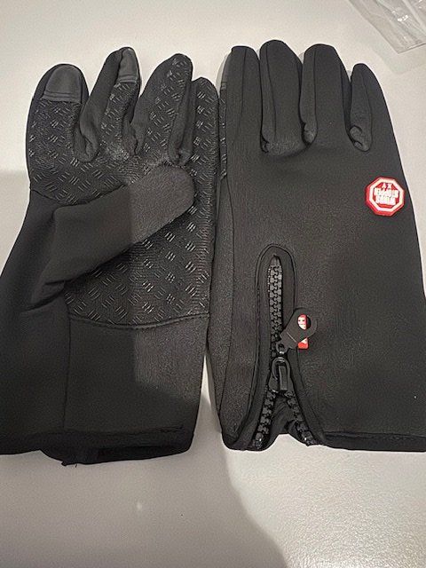Guanti & manicotti: Wasserdichte Winter/Frühling Handschuhe XL – Nuovo e nell'imballaggio originale da Büsserach venduto da Hot_Shots