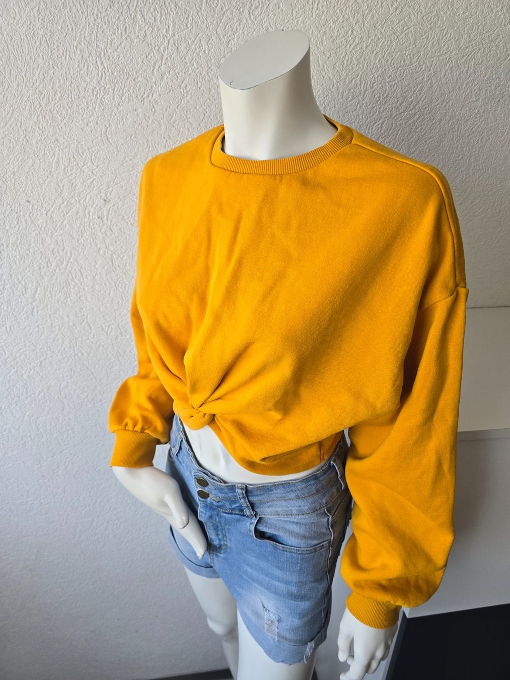 Top: Pull moutarde T-S – Usato da Les Verrières venduto da kitel79 1