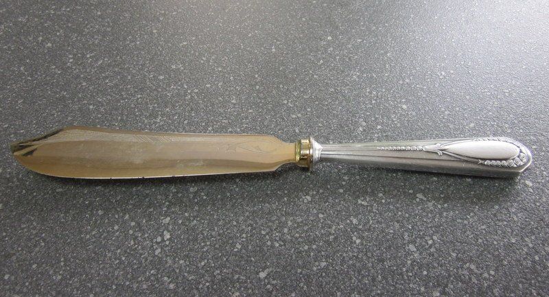 WMF Küchenmesser: Käsemesser WMF versilbert, gepunzt – Gebraucht aus Bischofszell von raika 8