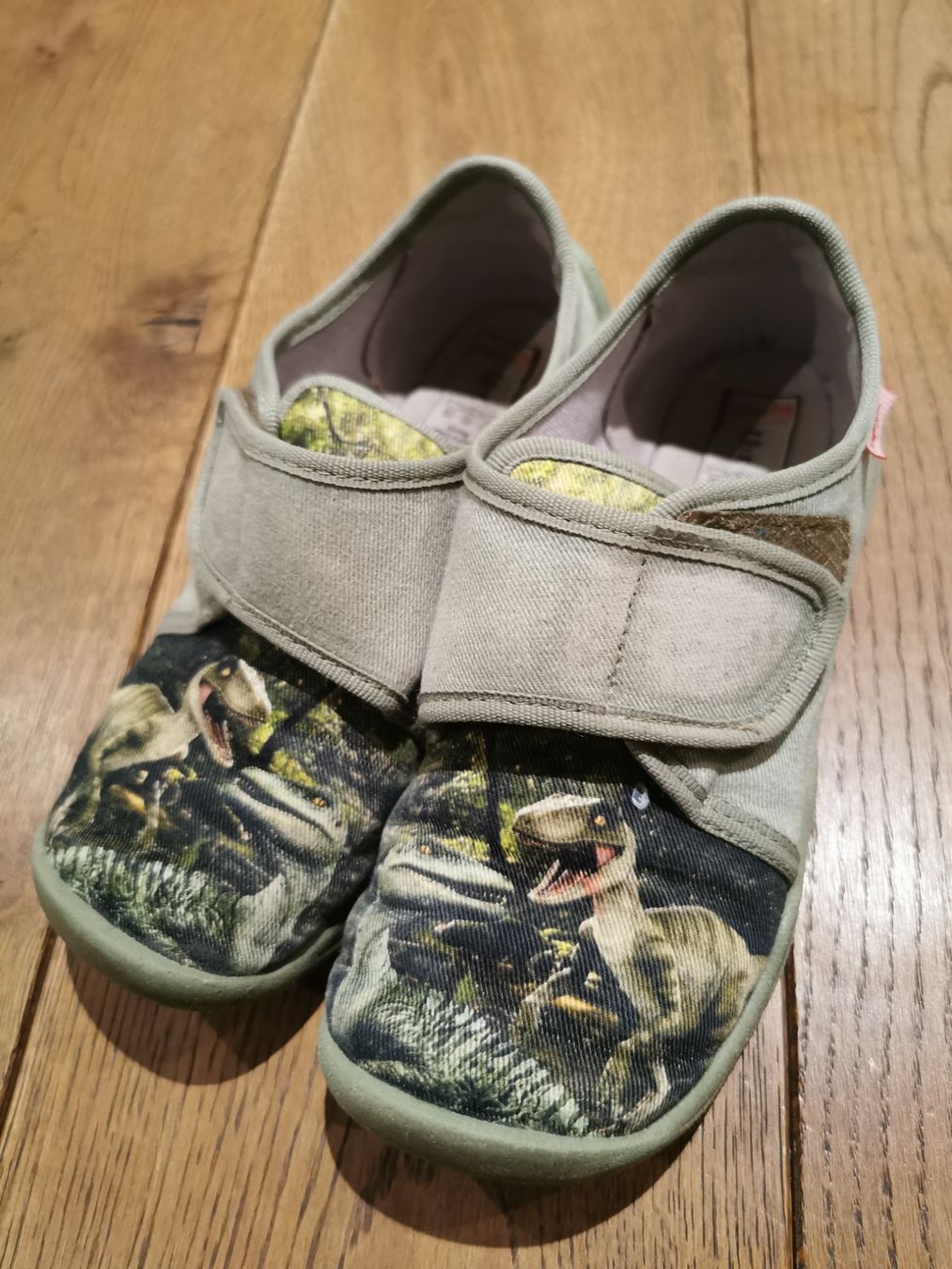 Scarpe per ragazzi: Superfit Finken Dino Gr. 31 – Usato da Ennetmoos venduto da jol_y96x