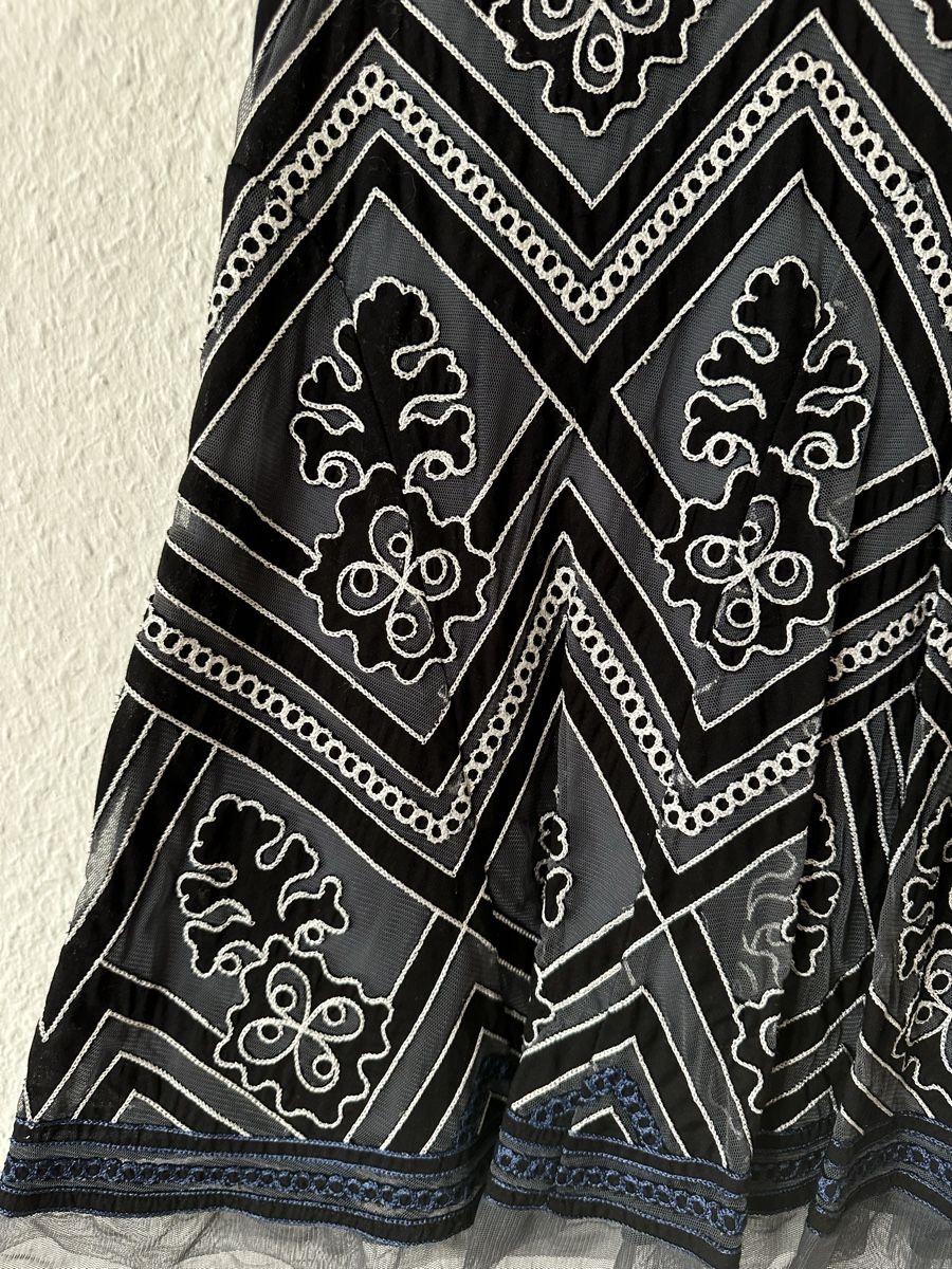 Gonne: i BLUES Designer Skirt, Size 6, Geometric Pattern, Gift! – Nuovo e nell'imballaggio originale da Versoix venduto da pen_6hgs 3