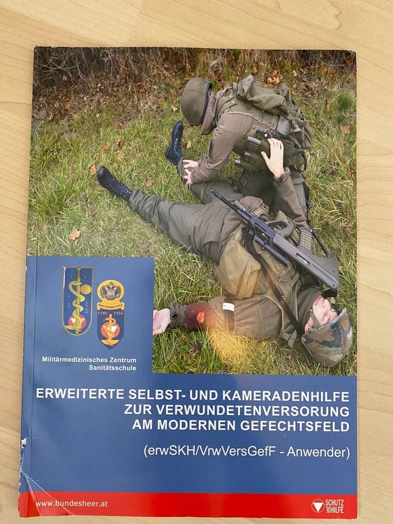 Erweiterte Selbst und Kameradenhilfe Kaufen auf Ricardo