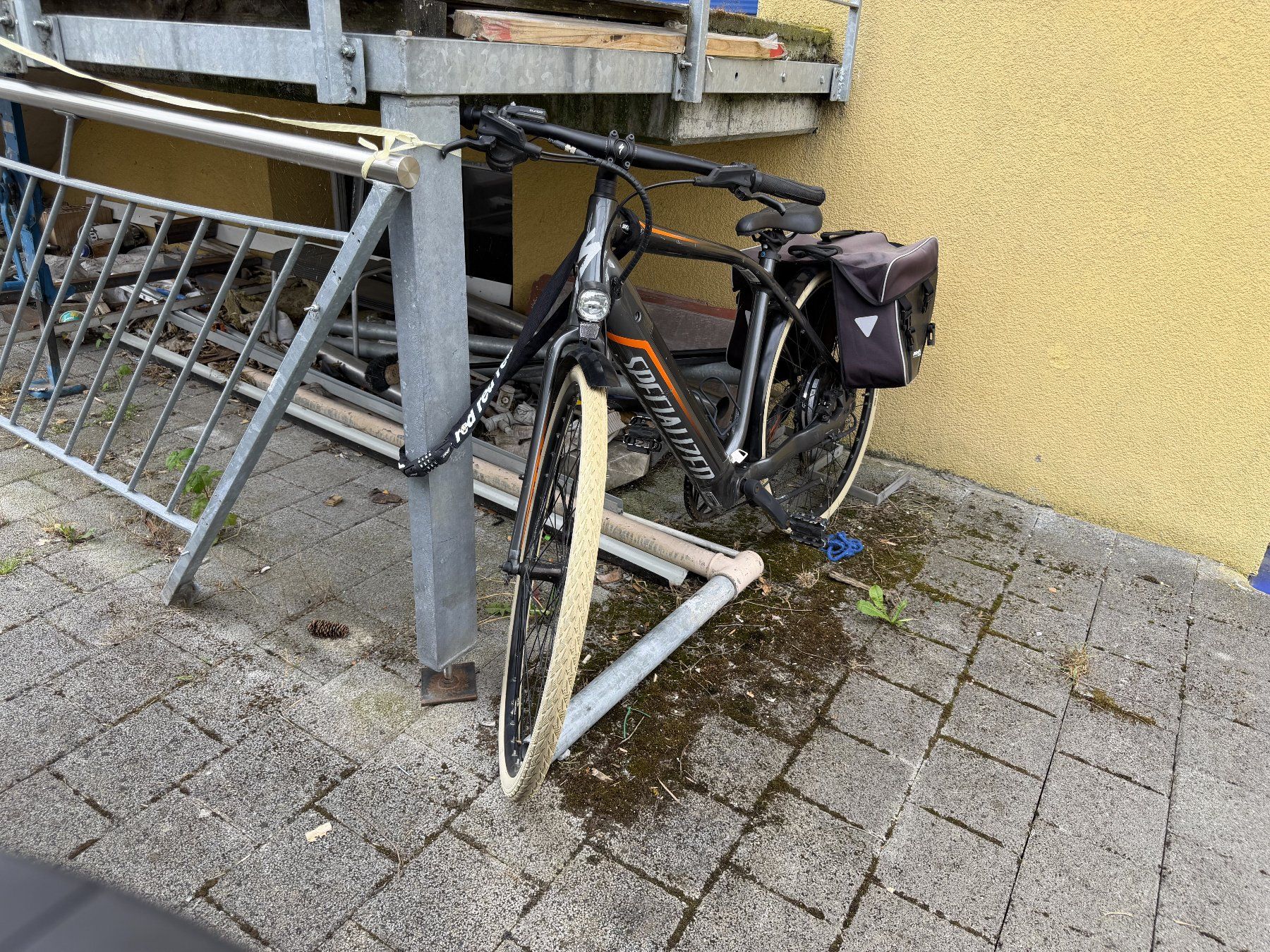 Specialized Velos: Specialized Elektrovelo Defekt – Defekt aus Meisterschwanden von Modellbau3r