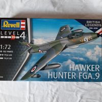 3111 ... Hawker Hunter FGA.9 ... Revell 03908
