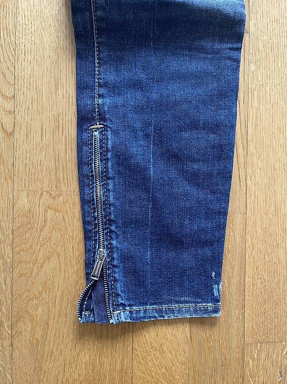 Dsquared2 Jeans: Originale Dsquared Jeans – Nuovo (secondo la descrizione) da Zürich venduto da Fra_maj 4