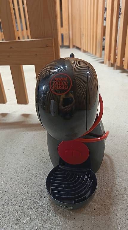 Macchine per caffè & Macchine per espresso: Kaffeemaschine Dolce Gusto - gebraucht  – Usato da Bonstetten venduto da thethreecats 1