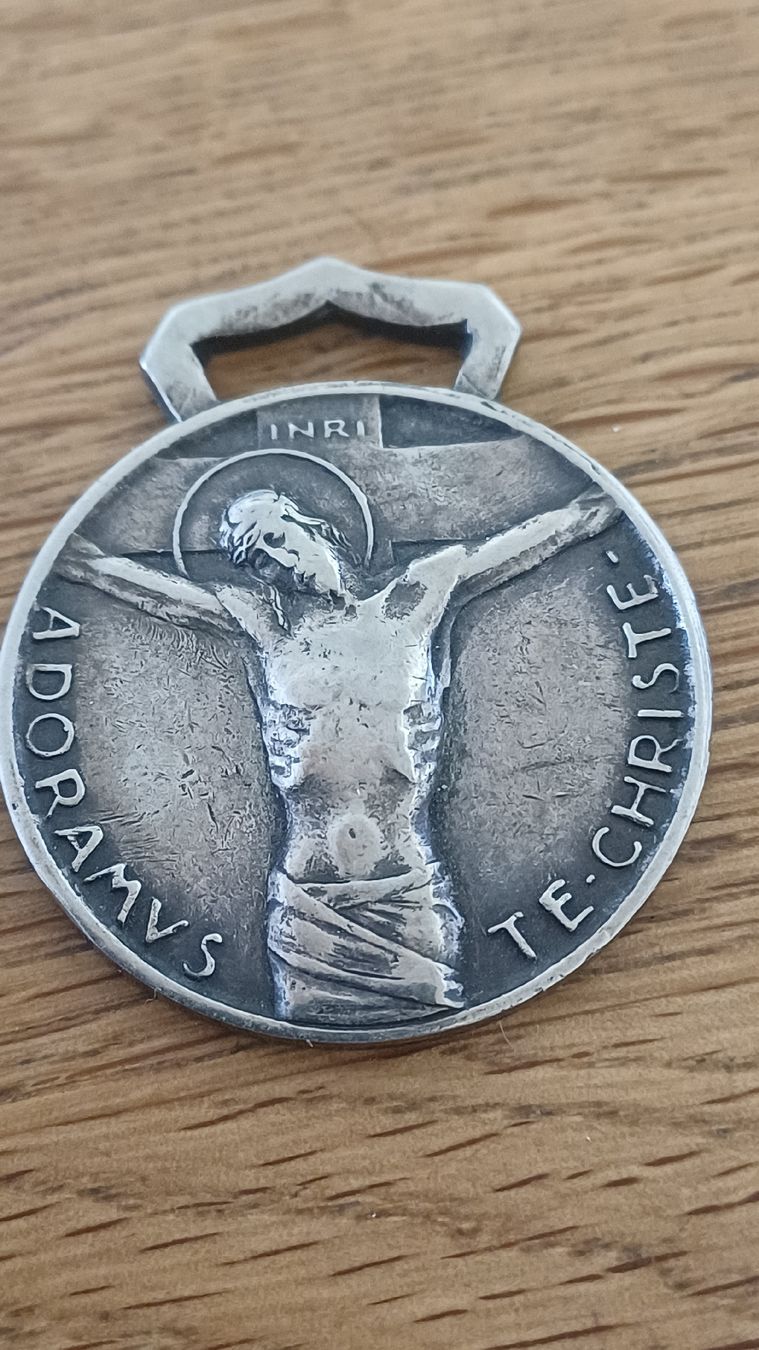 Rimorchi: Alter Anhänger Jesus – Usato da Flawil venduto da Pinkmalibu 2