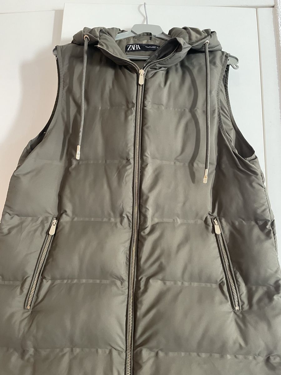 Zara Gilets: Khaki Puffer Gilet – Neuf (Voir description) à Roche VD par closetcleanse 2
