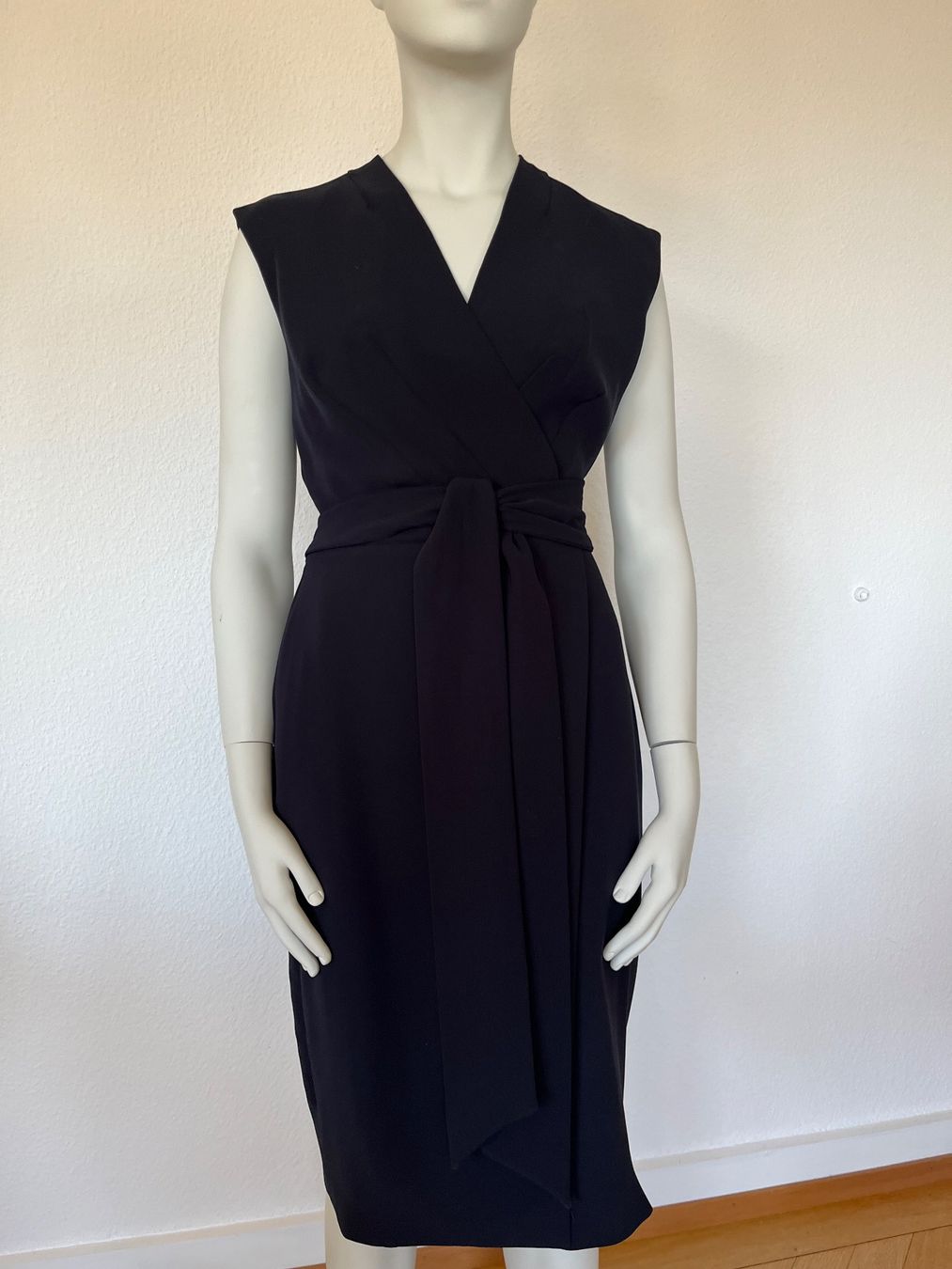 Hobbs Vestiti: Hobbs Navy Etui-Kleid Gr 36 – Usato da Zürich venduto da bea_s5tq
